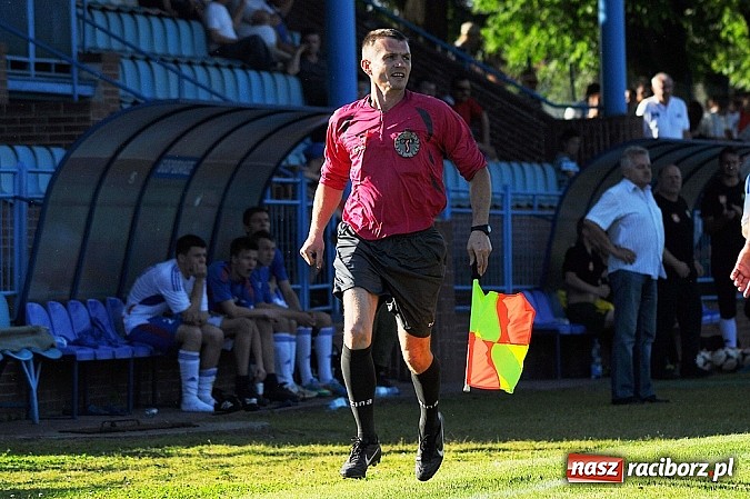 Zdjęcie w galerii na portalu naszraciborz.pl: Drzewiarz wywiózł trzy punkty z Raciborza. Trudna sytuacja Unii wiadomości z regionu