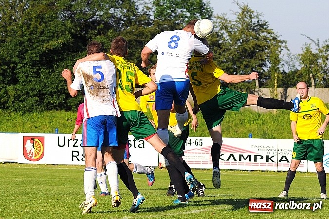 Zdjęcie w galerii na portalu naszraciborz.pl: Drzewiarz wywiózł trzy punkty z Raciborza. Trudna sytuacja Unii wiadomości z regionu