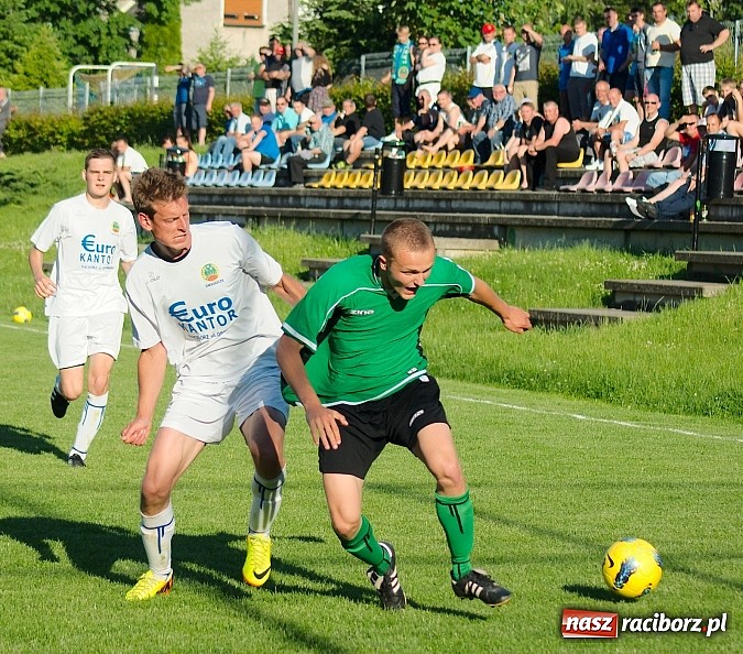 Zdjęcie w galerii na portalu naszraciborz.pl: Dreszczowiec przy Tuwima zakończony przepychanką wiadomości z regionu