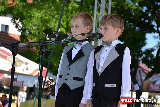 Zdjęcie w galerii na portalu naszraciborz.pl: W Tworkowie wybrali najsympatyczniejszą nastolatkę w gminie wiadomości z regionu