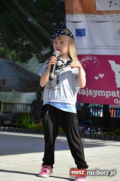 Zdjęcie w galerii na portalu naszraciborz.pl: W Tworkowie wybrali najsympatyczniejszą nastolatkę w gminie wiadomości z regionu