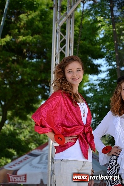 Zdjęcie w galerii na portalu naszraciborz.pl: W Tworkowie wybrali najsympatyczniejszą nastolatkę w gminie wiadomości z regionu