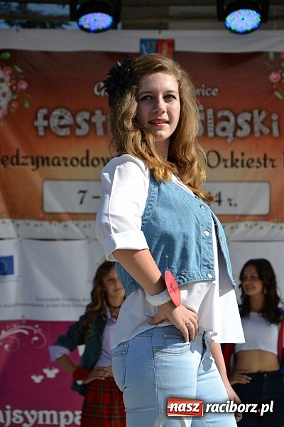 Zdjęcie w galerii na portalu naszraciborz.pl: W Tworkowie wybrali najsympatyczniejszą nastolatkę w gminie wiadomości z regionu