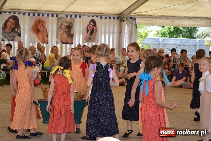 Zdjęcie w galerii na portalu naszraciborz.pl: W Tworkowie wybrali najsympatyczniejszą nastolatkę w gminie wiadomości z regionu