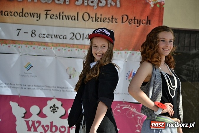 Zdjęcie w galerii na portalu naszraciborz.pl: W Tworkowie wybrali najsympatyczniejszą nastolatkę w gminie wiadomości z regionu