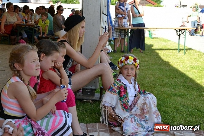 Zdjęcie w galerii na portalu naszraciborz.pl: W Tworkowie wybrali najsympatyczniejszą nastolatkę w gminie wiadomości z regionu