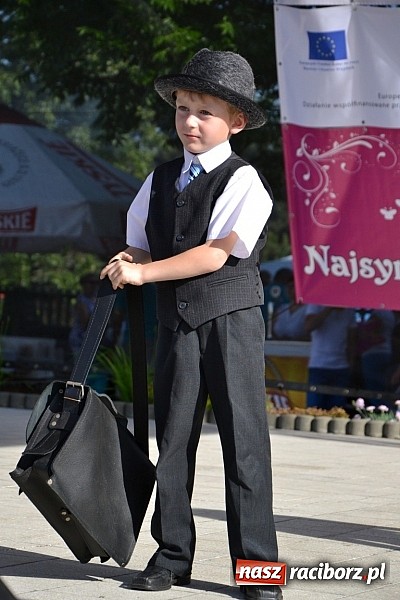 Zdjęcie w galerii na portalu naszraciborz.pl: W Tworkowie wybrali najsympatyczniejszą nastolatkę w gminie wiadomości z regionu