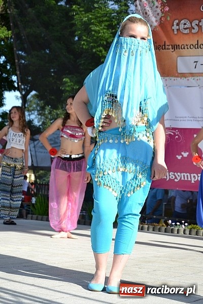 Zdjęcie w galerii na portalu naszraciborz.pl: W Tworkowie wybrali najsympatyczniejszą nastolatkę w gminie wiadomości z regionu