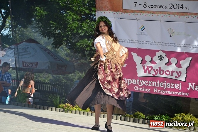 Zdjęcie w galerii na portalu naszraciborz.pl: W Tworkowie wybrali najsympatyczniejszą nastolatkę w gminie wiadomości z regionu