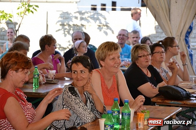 Zdjęcie w galerii na portalu naszraciborz.pl: W Tworkowie wybrali najsympatyczniejszą nastolatkę w gminie wiadomości z regionu