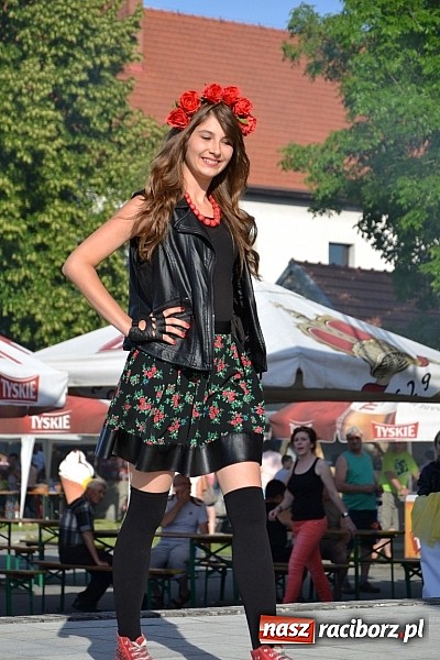 Zdjęcie w galerii na portalu naszraciborz.pl: W Tworkowie wybrali najsympatyczniejszą nastolatkę w gminie wiadomości z regionu