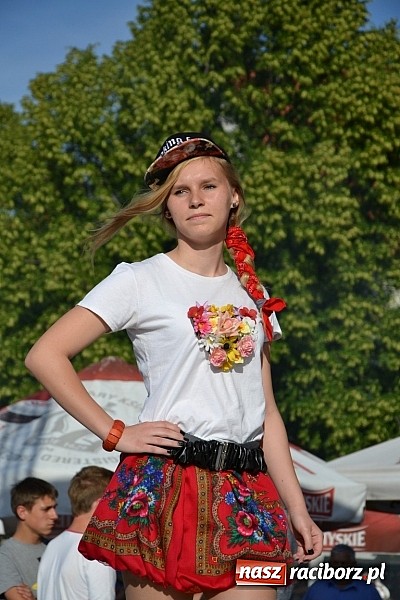 Zdjęcie w galerii na portalu naszraciborz.pl: W Tworkowie wybrali najsympatyczniejszą nastolatkę w gminie wiadomości z regionu