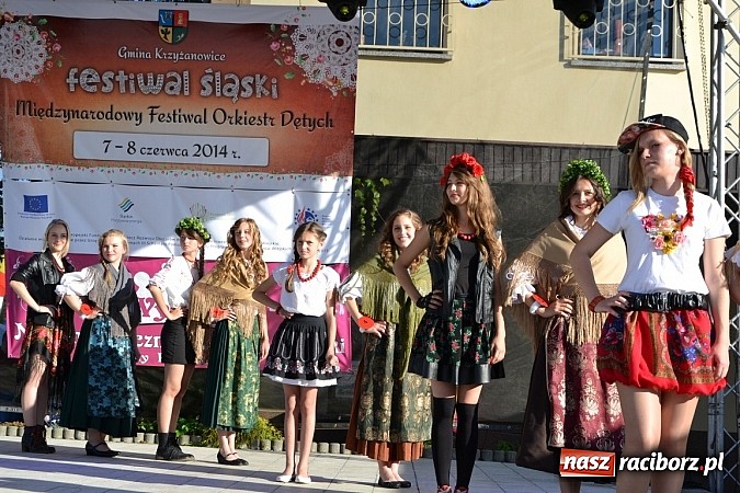 Zdjęcie w galerii na portalu naszraciborz.pl: W Tworkowie wybrali najsympatyczniejszą nastolatkę w gminie wiadomości z regionu