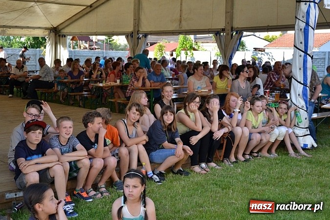 Zdjęcie w galerii na portalu naszraciborz.pl: W Tworkowie wybrali najsympatyczniejszą nastolatkę w gminie wiadomości z regionu