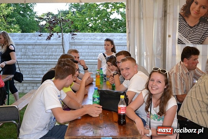 Zdjęcie w galerii na portalu naszraciborz.pl: W Tworkowie wybrali najsympatyczniejszą nastolatkę w gminie wiadomości z regionu