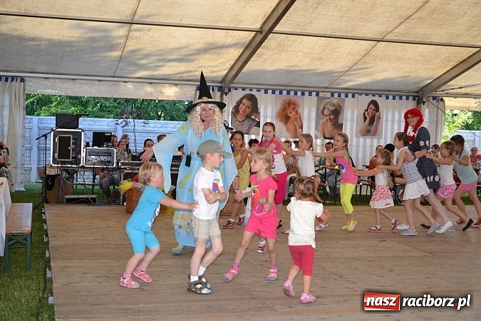 Zdjęcie w galerii na portalu naszraciborz.pl: W Tworkowie wybrali najsympatyczniejszą nastolatkę w gminie wiadomości z regionu