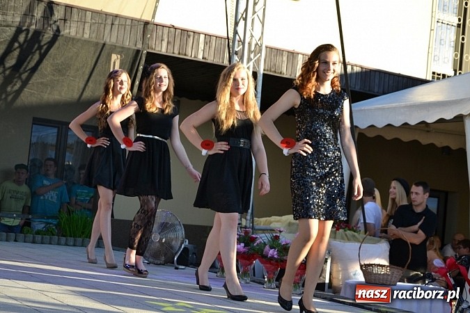 Zdjęcie w galerii na portalu naszraciborz.pl: W Tworkowie wybrali najsympatyczniejszą nastolatkę w gminie wiadomości z regionu