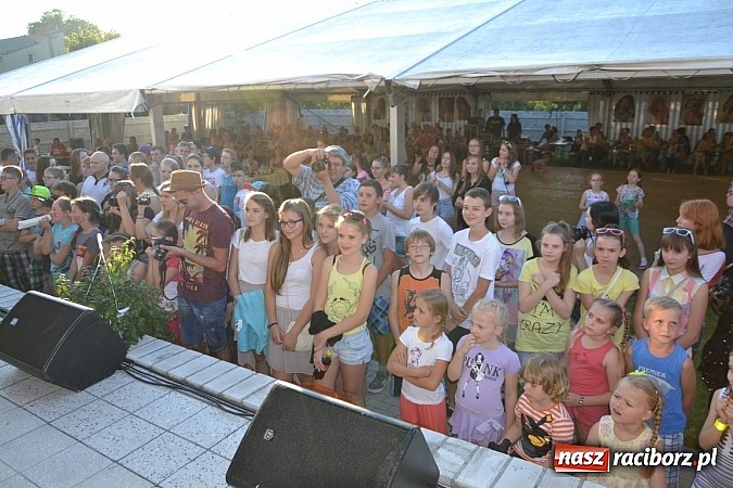 Zdjęcie w galerii na portalu naszraciborz.pl: W Tworkowie wybrali najsympatyczniejszą nastolatkę w gminie wiadomości z regionu