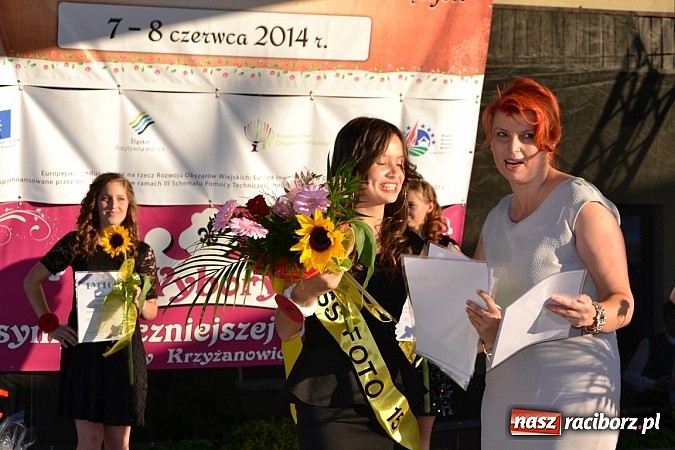 Zdjęcie w galerii na portalu naszraciborz.pl: W Tworkowie wybrali najsympatyczniejszą nastolatkę w gminie wiadomości z regionu
