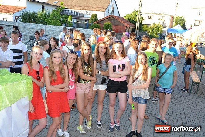 Zdjęcie w galerii na portalu naszraciborz.pl: W Tworkowie wybrali najsympatyczniejszą nastolatkę w gminie wiadomości z regionu