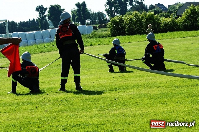 Zdjęcie w galerii na portalu naszraciborz.pl: OSP Krowiarki najlepsza w gminie Pietrowice Wielkie. Samborowice dopiero dziewiąte wiadomości z regionu