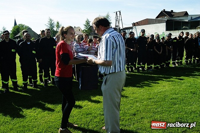 Zdjęcie w galerii na portalu naszraciborz.pl: OSP Krowiarki najlepsza w gminie Pietrowice Wielkie. Samborowice dopiero dziewiąte wiadomości z regionu