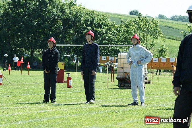 Zdjęcie w galerii na portalu naszraciborz.pl: OSP Krowiarki najlepsza w gminie Pietrowice Wielkie. Samborowice dopiero dziewiąte wiadomości z regionu
