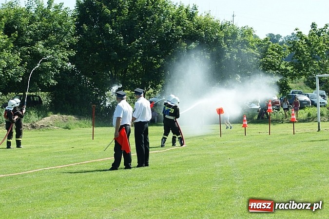 Zdjęcie w galerii na portalu naszraciborz.pl: OSP Krowiarki najlepsza w gminie Pietrowice Wielkie. Samborowice dopiero dziewiąte wiadomości z regionu