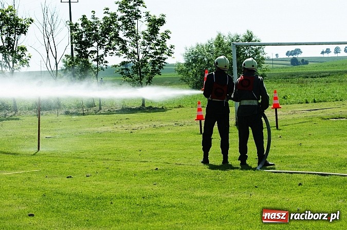 Zdjęcie w galerii na portalu naszraciborz.pl: OSP Krowiarki najlepsza w gminie Pietrowice Wielkie. Samborowice dopiero dziewiąte wiadomości z regionu