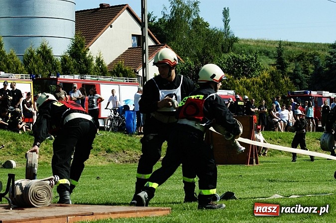 Zdjęcie w galerii na portalu naszraciborz.pl: OSP Krowiarki najlepsza w gminie Pietrowice Wielkie. Samborowice dopiero dziewiąte wiadomości z regionu