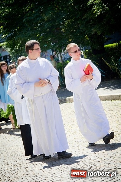 Zdjęcie w galerii na portalu naszraciborz.pl: Kościół farny. Prymicje ks. Michała Kaczówki wiadomości z regionu