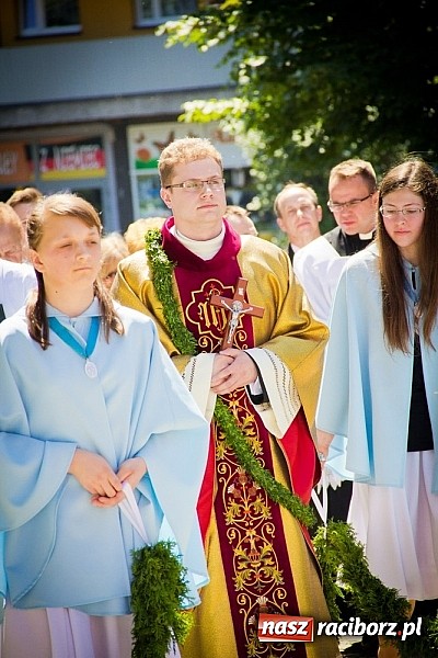 Zdjęcie w galerii na portalu naszraciborz.pl: Kościół farny. Prymicje ks. Michała Kaczówki wiadomości z regionu