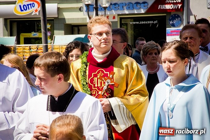 Zdjęcie w galerii na portalu naszraciborz.pl: Kościół farny. Prymicje ks. Michała Kaczówki wiadomości z regionu