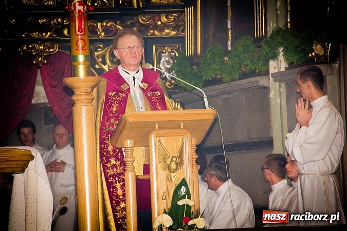 Zdjęcie w galerii na portalu naszraciborz.pl: Kościół farny. Prymicje ks. Michała Kaczówki wiadomości z regionu