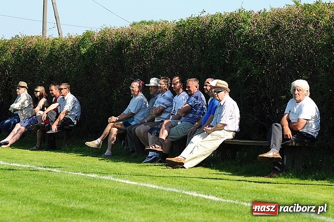 Zdjęcie w galerii na portalu naszraciborz.pl: A klasa: Kornowac nie dał rady kuźniańskiej Stali wiadomości z regionu