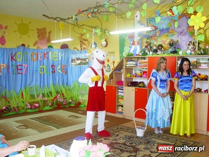 Zdjęcie w galerii na portalu naszraciborz.pl: Koziołek Matołek z wizytą w Przedszkolu nr 17 wiadomości z regionu