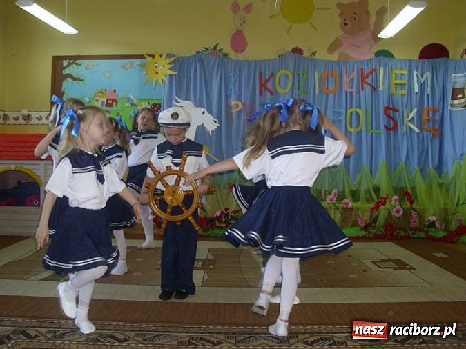Zdjęcie w galerii na portalu naszraciborz.pl: Koziołek Matołek z wizytą w Przedszkolu nr 17 wiadomości z regionu