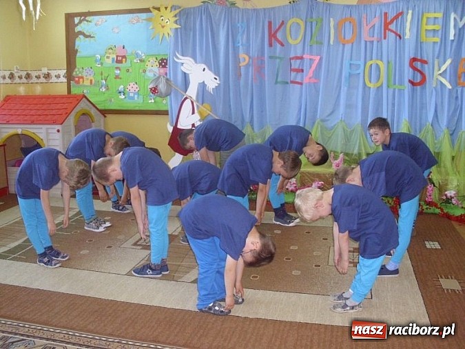 Zdjęcie w galerii na portalu naszraciborz.pl: Koziołek Matołek z wizytą w Przedszkolu nr 17 wiadomości z regionu
