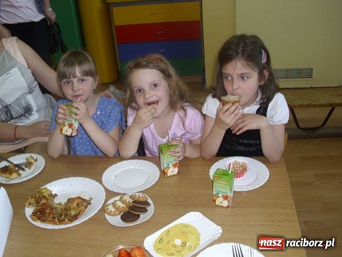 Zdjęcie w galerii na portalu naszraciborz.pl: Koziołek Matołek z wizytą w Przedszkolu nr 17 wiadomości z regionu