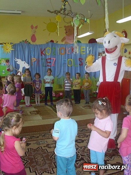 Zdjęcie w galerii na portalu naszraciborz.pl: Koziołek Matołek z wizytą w Przedszkolu nr 17 wiadomości z regionu