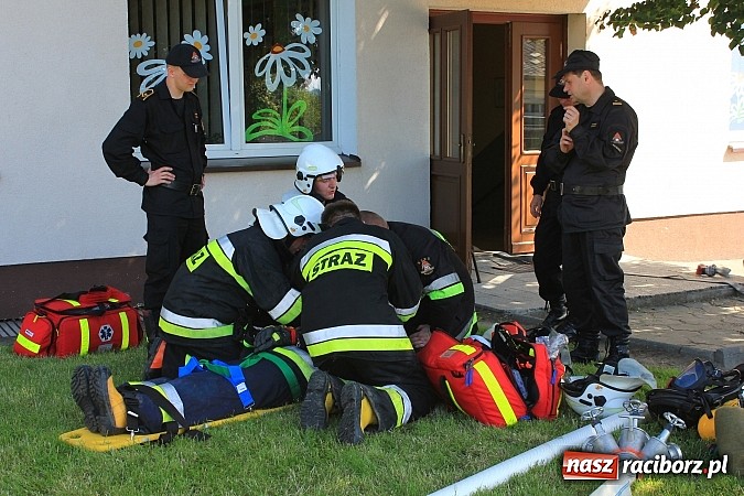 Zdjęcie w galerii na portalu naszraciborz.pl: Gminne ćwiczenia OSP: Pożar w ZSP w Borucinie, poszkodowana nauczycielka wiadomości z regionu