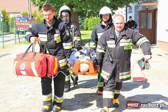Zdjęcie w galerii na portalu naszraciborz.pl: Gminne ćwiczenia OSP: Pożar w ZSP w Borucinie, poszkodowana nauczycielka wiadomości z regionu