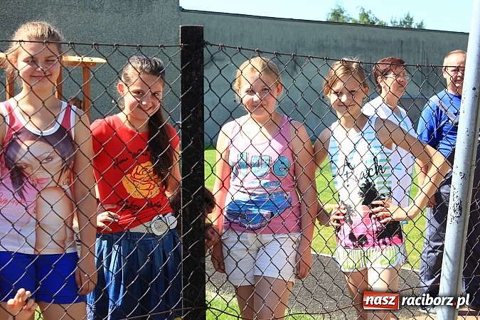 Zdjęcie w galerii na portalu naszraciborz.pl: Gminne ćwiczenia OSP: Pożar w ZSP w Borucinie, poszkodowana nauczycielka wiadomości z regionu