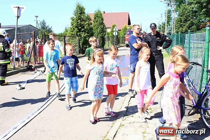 Zdjęcie w galerii na portalu naszraciborz.pl: Gminne ćwiczenia OSP: Pożar w ZSP w Borucinie, poszkodowana nauczycielka wiadomości z regionu