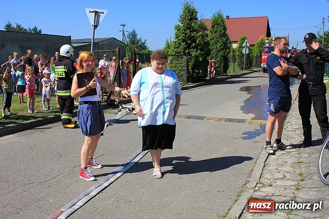 Zdjęcie w galerii na portalu naszraciborz.pl: Gminne ćwiczenia OSP: Pożar w ZSP w Borucinie, poszkodowana nauczycielka wiadomości z regionu