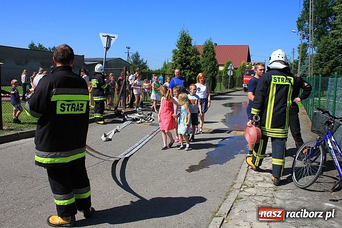 Zdjęcie w galerii na portalu naszraciborz.pl: Gminne ćwiczenia OSP: Pożar w ZSP w Borucinie, poszkodowana nauczycielka wiadomości z regionu