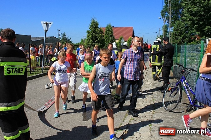 Zdjęcie w galerii na portalu naszraciborz.pl: Gminne ćwiczenia OSP: Pożar w ZSP w Borucinie, poszkodowana nauczycielka wiadomości z regionu