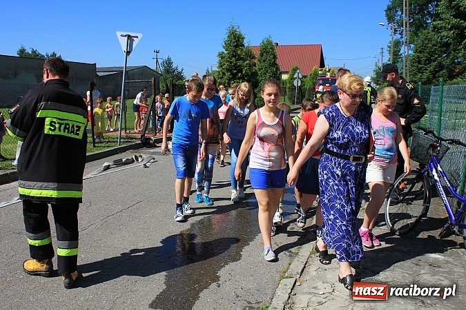Zdjęcie w galerii na portalu naszraciborz.pl: Gminne ćwiczenia OSP: Pożar w ZSP w Borucinie, poszkodowana nauczycielka wiadomości z regionu