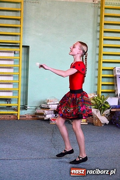 Zdjęcie w galerii na portalu naszraciborz.pl: Młodzi śpiewali, strażacy gasili i ratowali, reszta bawiła się świetnie. Dzień Dziecka w Rudach wiadomości z regionu