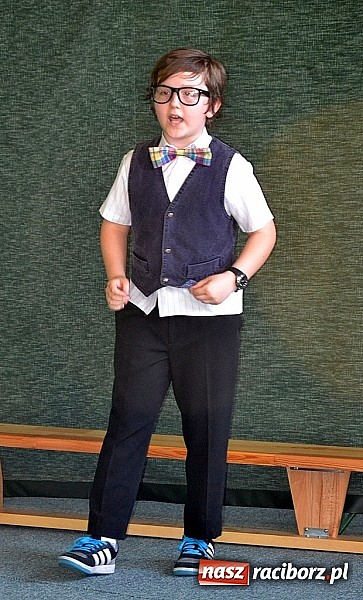 Zdjęcie w galerii na portalu naszraciborz.pl: Młodzi śpiewali, strażacy gasili i ratowali, reszta bawiła się świetnie. Dzień Dziecka w Rudach wiadomości z regionu